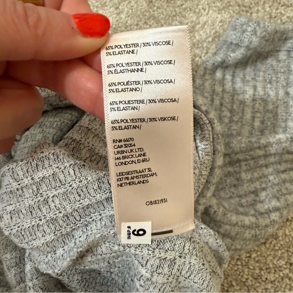 Anthropologie Pilcro Cropped Blouse S Grey Ribbed Mock Neck Drop Shoulder Ribbed - Picture 7 of 9